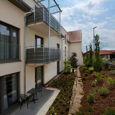 Hotel Zum Gruenen Baum Pfahlheim Bagian luar foto